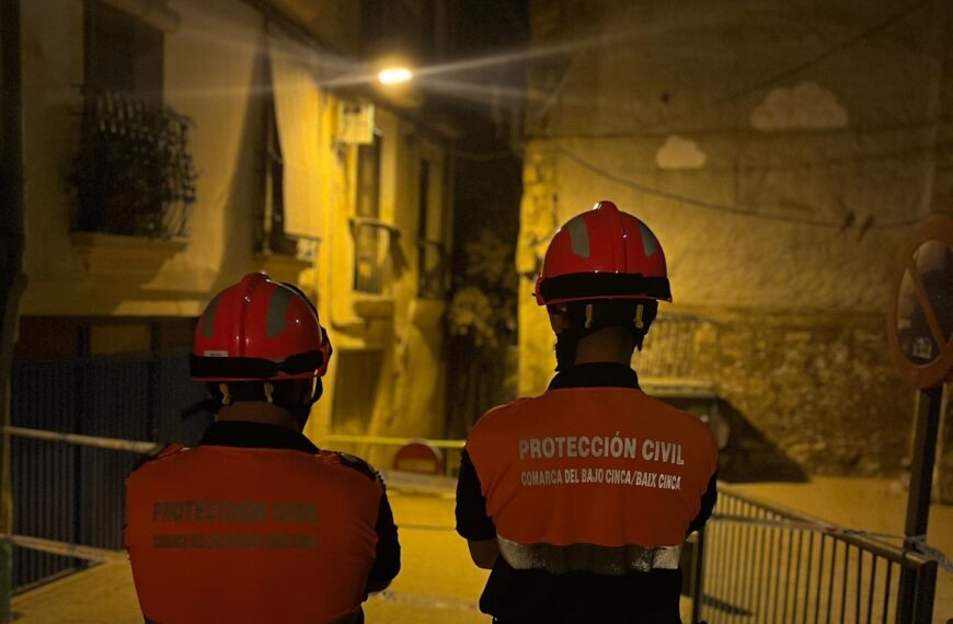 S’ensorra un edifici al centre històric de Fraga