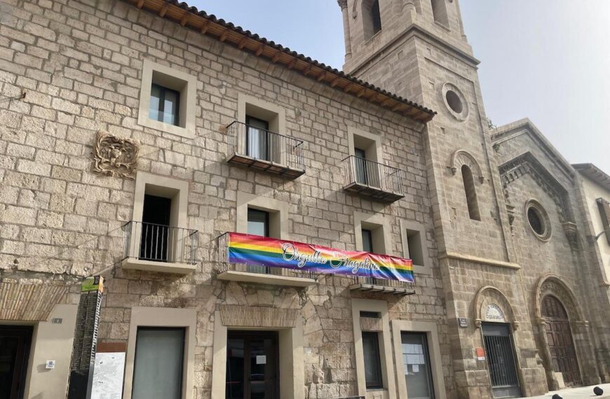 L’Ajuntament de Fraga denuncia el robatori de la bandera de l’Orgull
