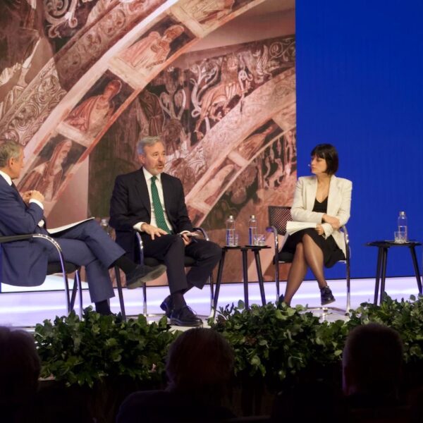 Azcón confon Mallén i Maella: “No ens agrada la Franja”