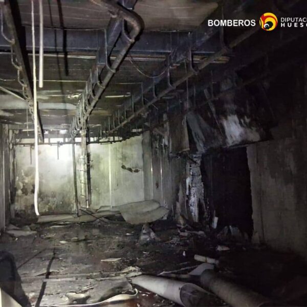 Declarat un incendi al matadero de Fraga