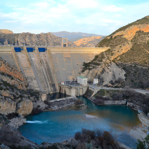 Castillonroi demana el reforç de la xarxa per evitar els talls de llum recurrents