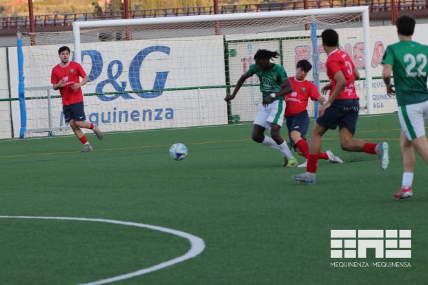 El Mequinensa golege el Fraga B en el derbi comarcal (5-1)