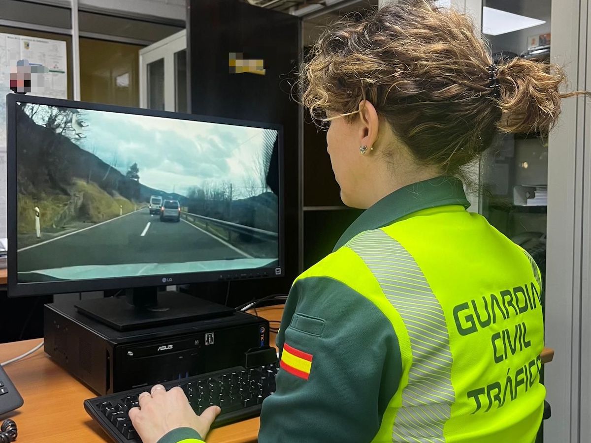 Investiguen un conductor per conducció temerària a l’N-230, al terme de Montanui