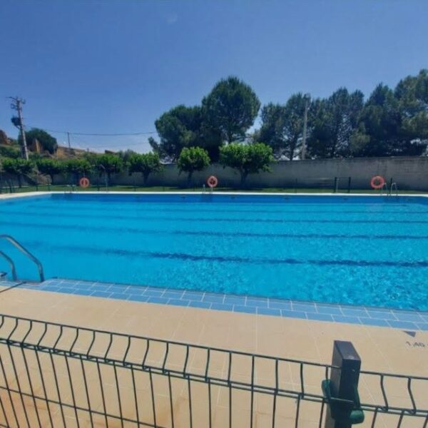Tanquen les piscines municipals de la Vall del Tormo per contaminació fecal a l’aigua