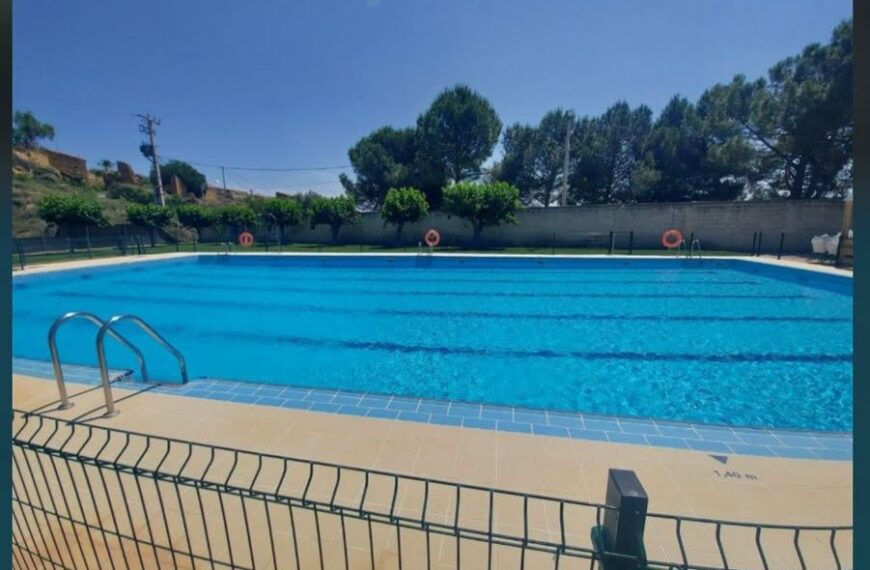 Tanquen les piscines municipals de la Vall del Tormo per contaminació fecal a l’aigua