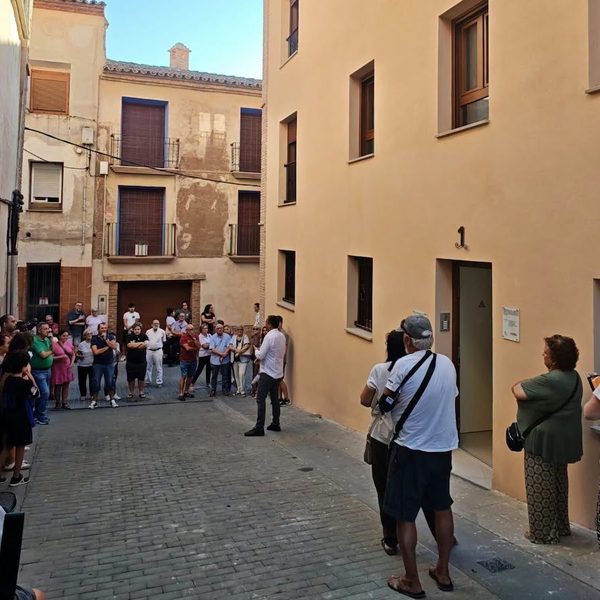 Santisteve amplie el seu parc públic en set noves cases de lloguer assequible